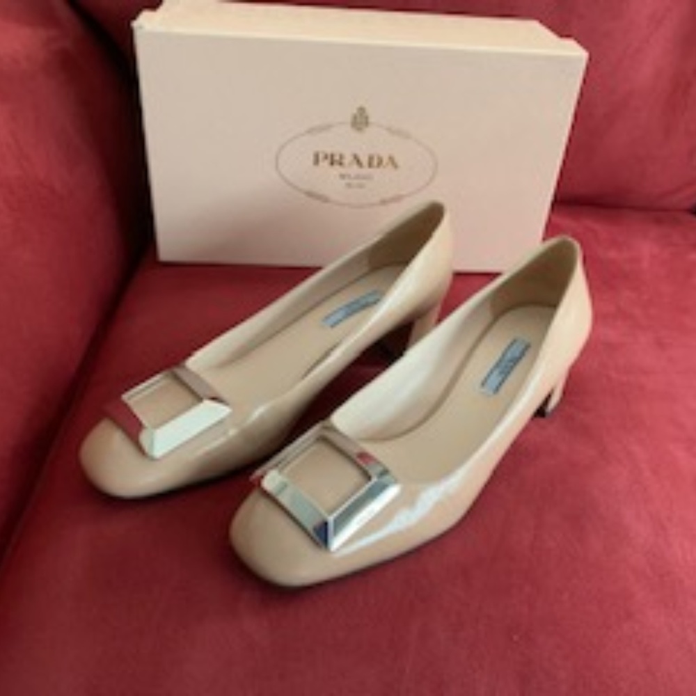 PRADA Camel pumps - 39.5 EUC with box